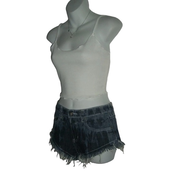 Carmar Shorts LF Bleached Short Festival ALT e-girl Grunge Booty Cut Off Dukes - Picture 4 of 16